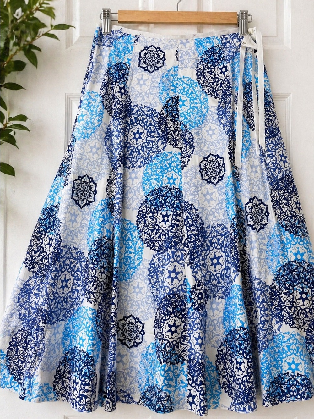 Talbots Blue White Medallion Print Skirt Size 10 A-Line Cotton Lined Summer